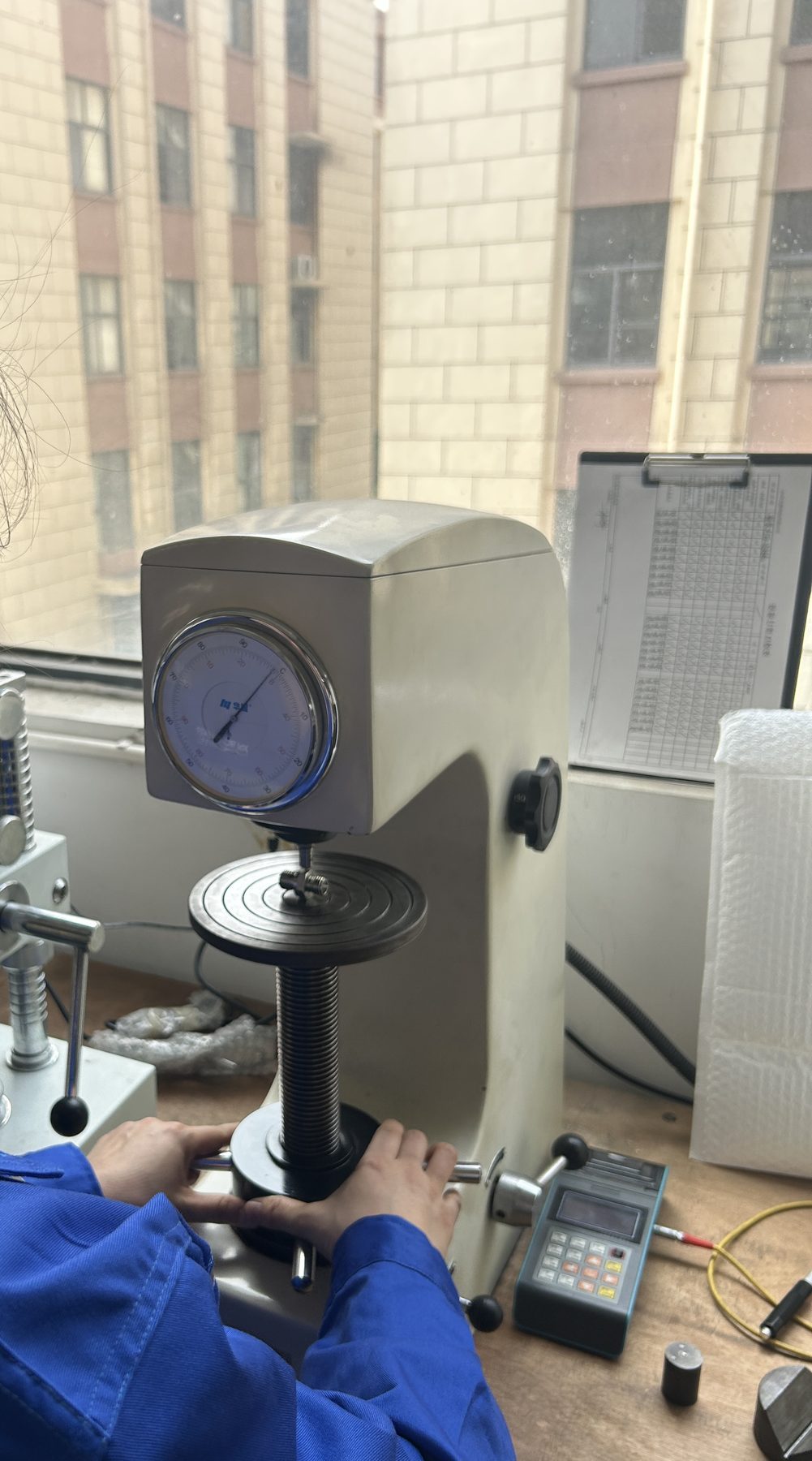 hardness test equipment with inspection record sheet